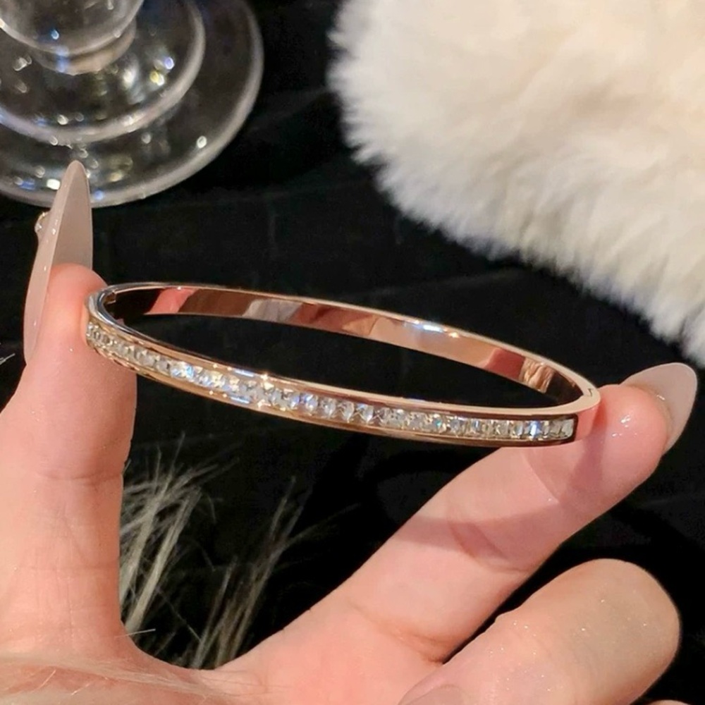 Rose gold tone crystal bangle, NEW